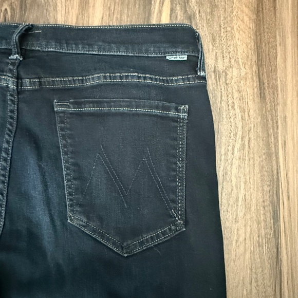 MOTHER The Rascal Mid Rise Dark Wash Jeans Size 32 - Picture 11 of 12